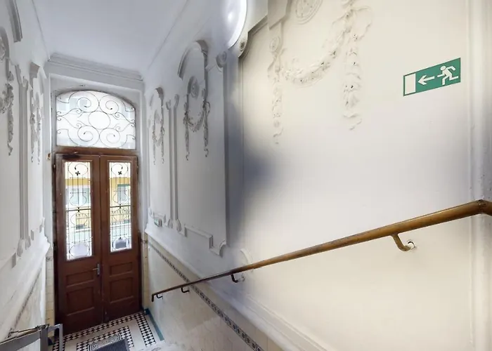 New Stylish Place For Couple *