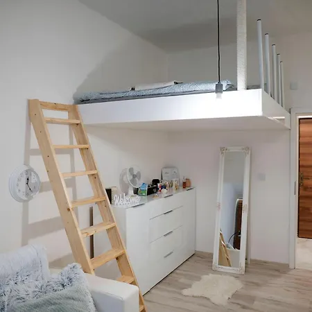 New Stylish Place For Couple Apartmán *