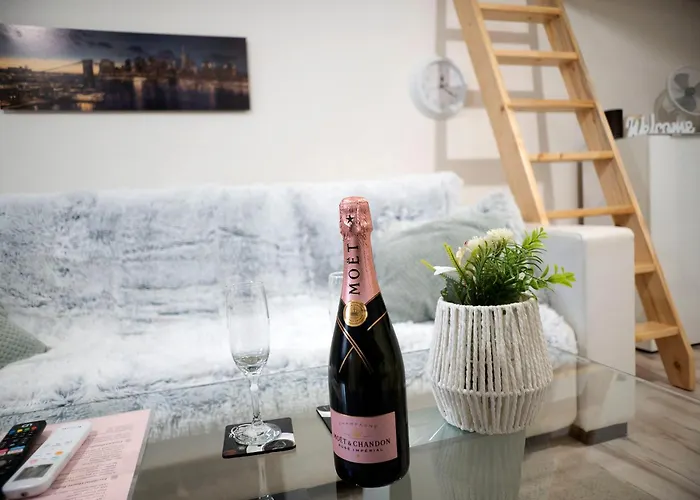 Apartmán New Stylish Place For Couple *